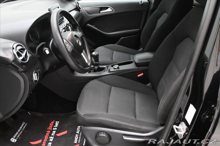 Mercedes-Benz B 1,6 B 180 BlueEFFICIENCY 2012