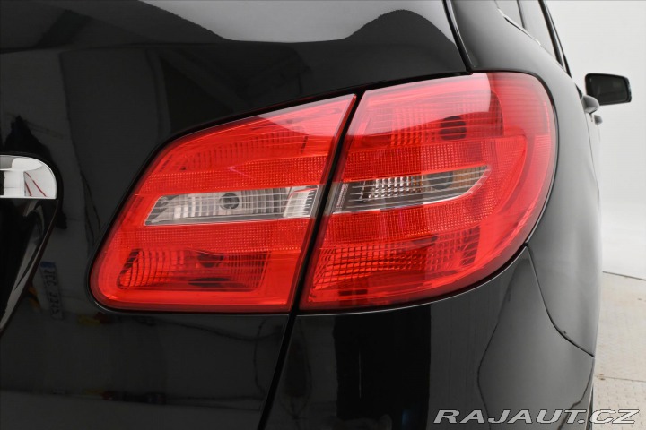 Mercedes-Benz B 1,6 B 180 BlueEFFICIENCY 2012