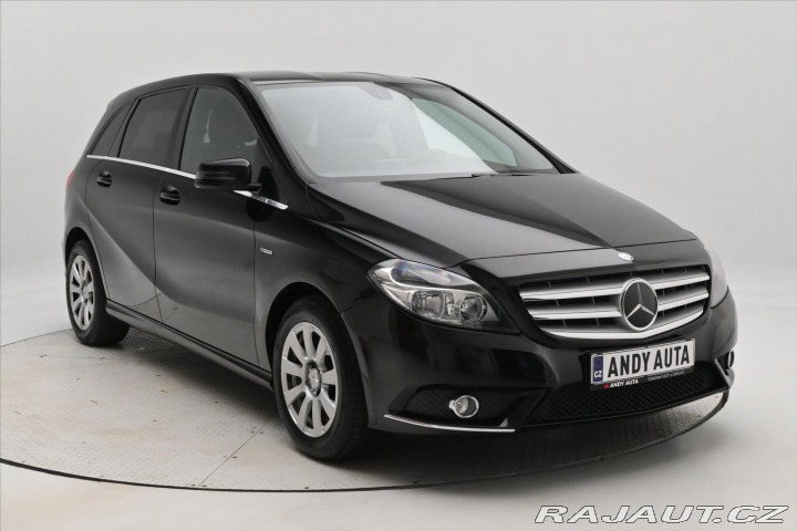Mercedes-Benz B 1,6 B 180 BlueEFFICIENCY 2012