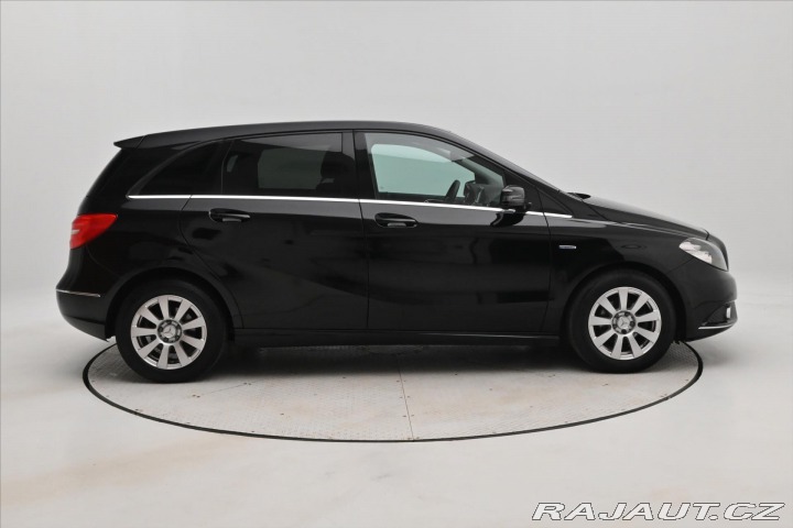 Mercedes-Benz B 1,6 B 180 BlueEFFICIENCY 2012