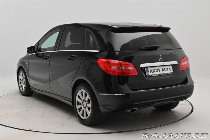 Mercedes-Benz B 1,6 B 180 BlueEFFICIENCY 2012