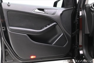 Mercedes-Benz B 1,6 B 180 BlueEFFICIENCY 2012