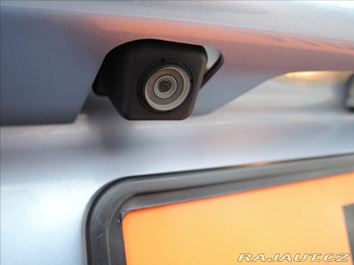 Mitsubishi Outlander 2,0 PHEV 4x4 1.maj Servis 2014