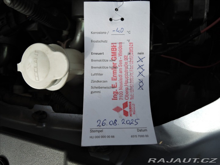 Mitsubishi Outlander 2,0 PHEV 4x4 1.maj Servis 2014