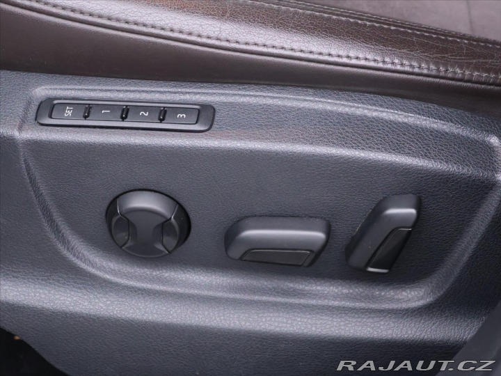 Škoda Octavia 2,0 TDI 135kW DSG Scout 2014