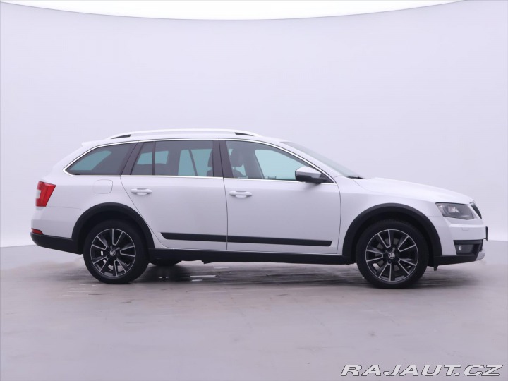 Škoda Octavia 2,0 TDI 135kW DSG Scout 2014