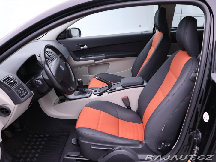 Volvo C30 1,6 73kW Kinetic CZ Klima 2010