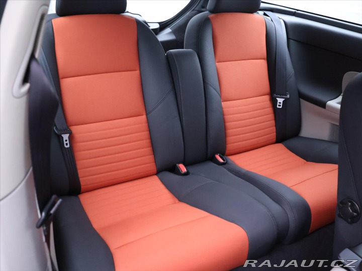 Volvo C30 1,6 73kW Kinetic CZ Klima 2010