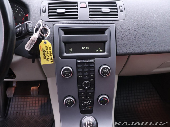 Volvo C30 1,6 73kW Kinetic CZ Klima 2010