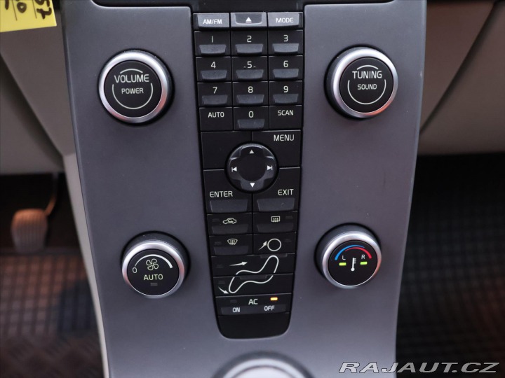 Volvo C30 1,6 73kW Kinetic CZ Klima 2010