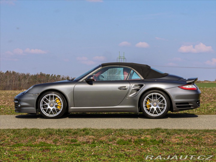 Porsche 911 3,8 TURBO S 2010