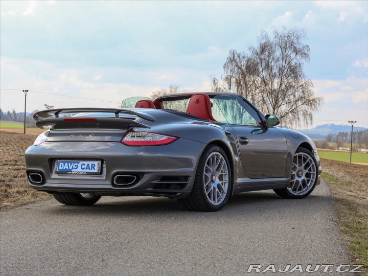 Porsche 911 3,8 TURBO S 2010