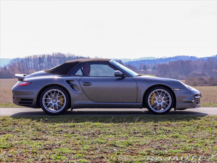 Porsche 911 3,8 TURBO S 2010