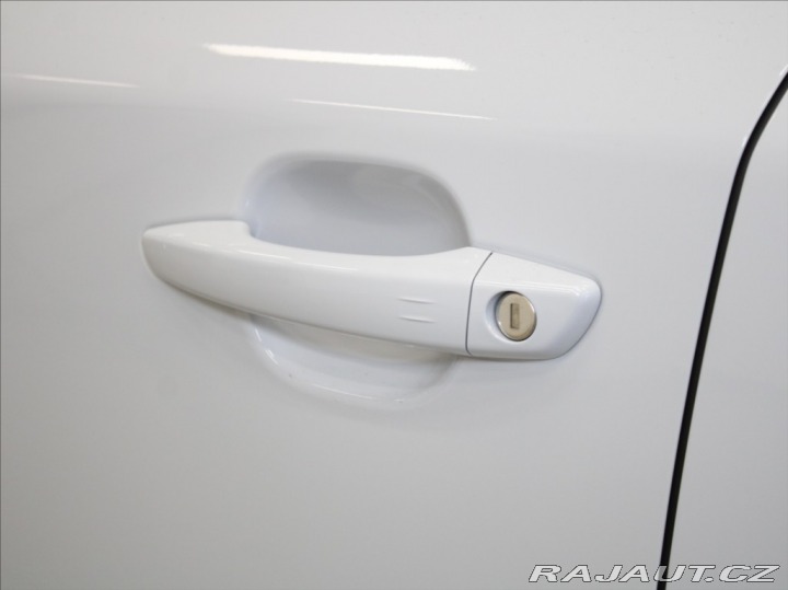 Peugeot 2008 1,2 Hybrid GT Alcant.NOVÝ 2025