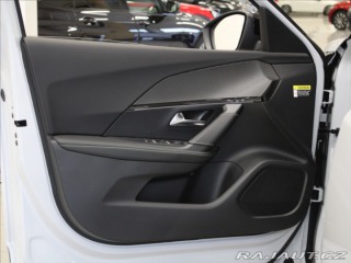 Peugeot 2008 1,2 Hybrid GT Alcant.NOVÝ 2025