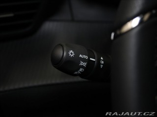 Peugeot 2008 1,2 Hybrid GT Alcant.NOVÝ 2025
