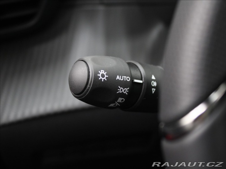 Peugeot 2008 1,2 Hybrid GT Alcant.NOVÝ 2025