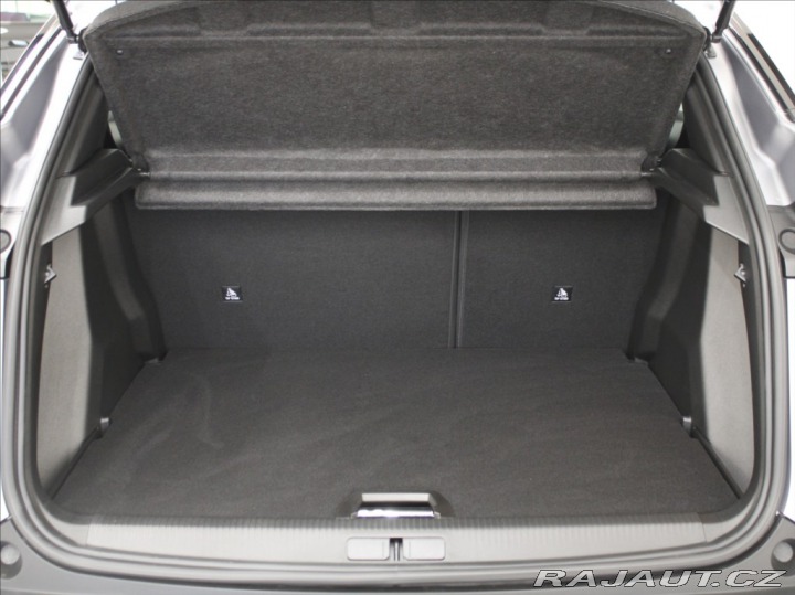 Peugeot 2008 1,2 Hybrid GT Alcant.NOVÝ 2025