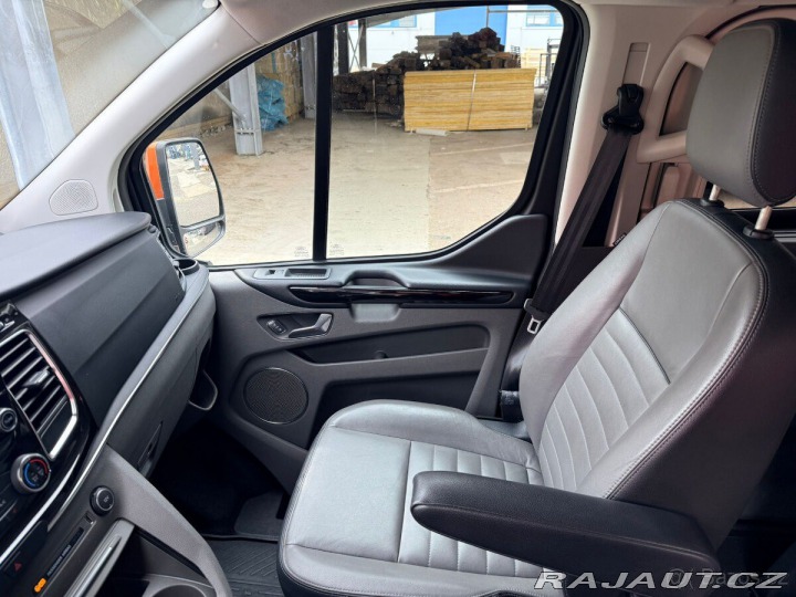 Ford Tourneo Custom Prodám automobil FORD TOU 2018