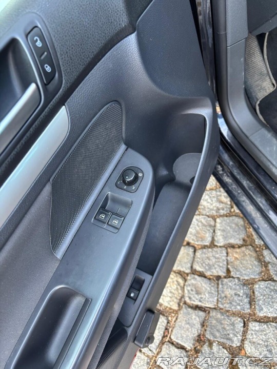 Volkswagen Golf 1,6   V United Packet 2008