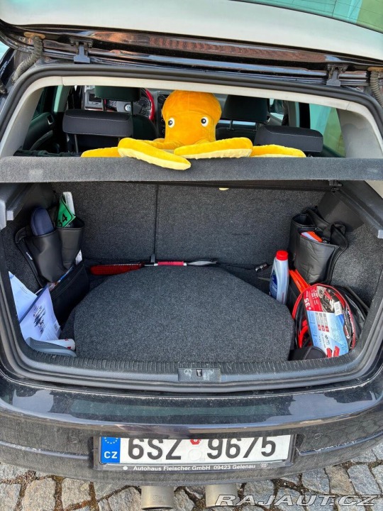 Volkswagen Golf 1,6   V United Packet 2008