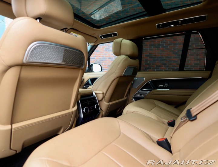 Land Rover Range Rover P550e AUTOBIOGRAPHY | Pa 2024