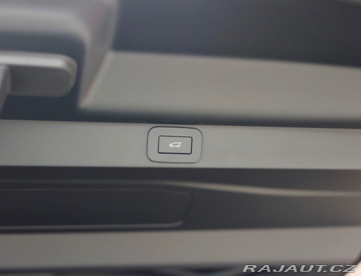 Land Rover Range Rover P550e AUTOBIOGRAPHY | Pa 2024