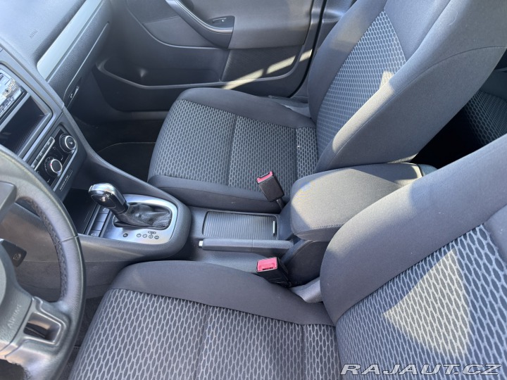 Volkswagen Golf AUTOMAT 1,6 TDI 77 KW 2013