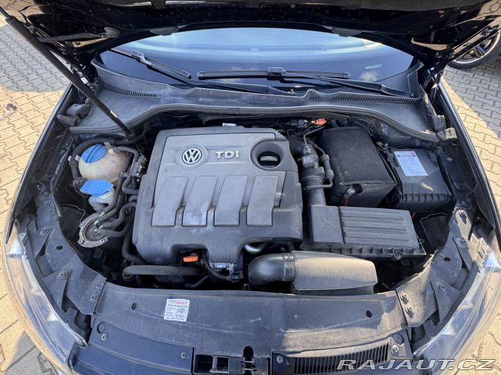 Volkswagen Golf AUTOMAT 1,6 TDI 77 KW 2013