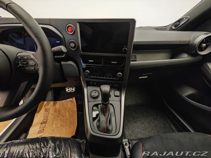 Toyota Yaris GR 1.6 turbo GR AT Dynami 2024