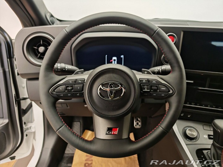 Toyota Yaris GR 1.6 turbo GR AT Dynami 2024