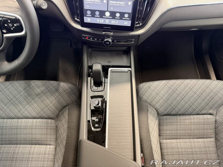 Volvo XC60 B5 2.0L 250+14 HPAT8 AWD 2026