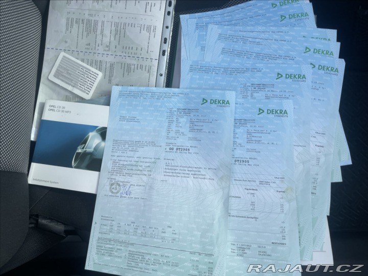 Opel Zafira 1,6 i 16V 85kw 7míst Tažn 2011