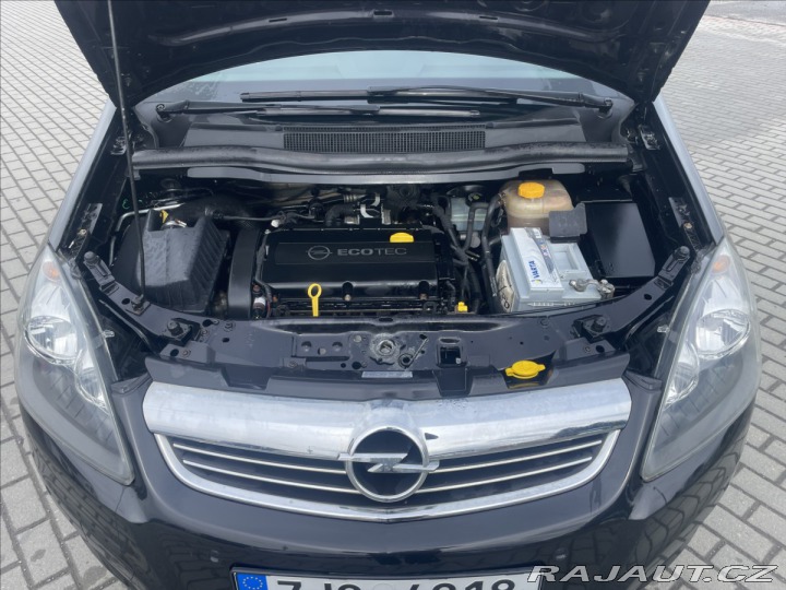 Opel Zafira 1,6 i 16V 85kw 7míst Tažn 2011