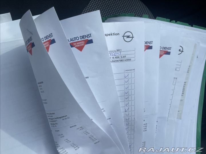 Opel Zafira 1,6 i 16V 85kw 7míst Tažn 2011