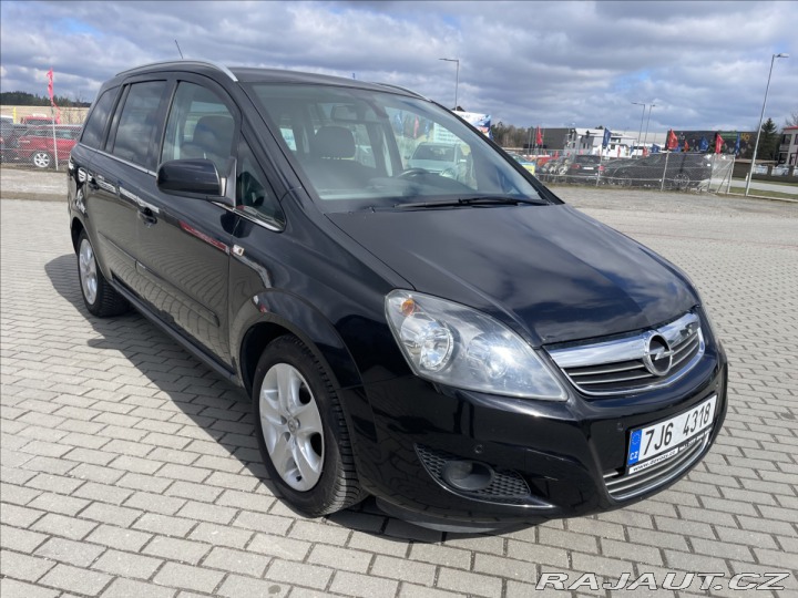 Opel Zafira 1,6 i 16V 85kw 7míst Tažn 2011