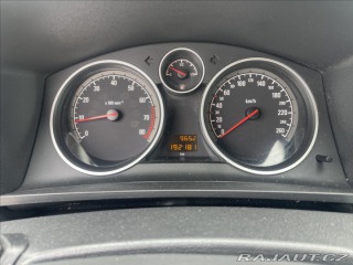 Opel Zafira 1,6 i 16V 85kw 7míst Tažn 2011