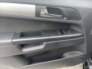 Opel Zafira 1,6 i 16V 85kw 7míst Tažn 2011