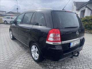 Opel Zafira 1,6 i 16V 85kw 7míst Tažn 2011