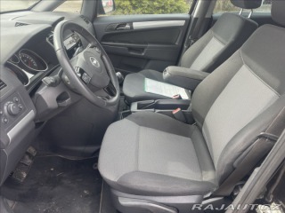 Opel Zafira 1,6 i 16V 85kw 7míst Tažn 2011