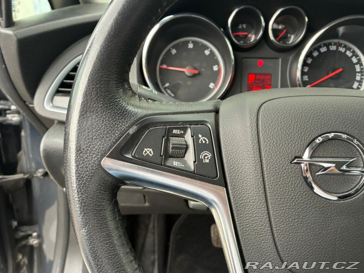 Opel Astra 2.0DCTi, 121KW, AUTOMAT 2013