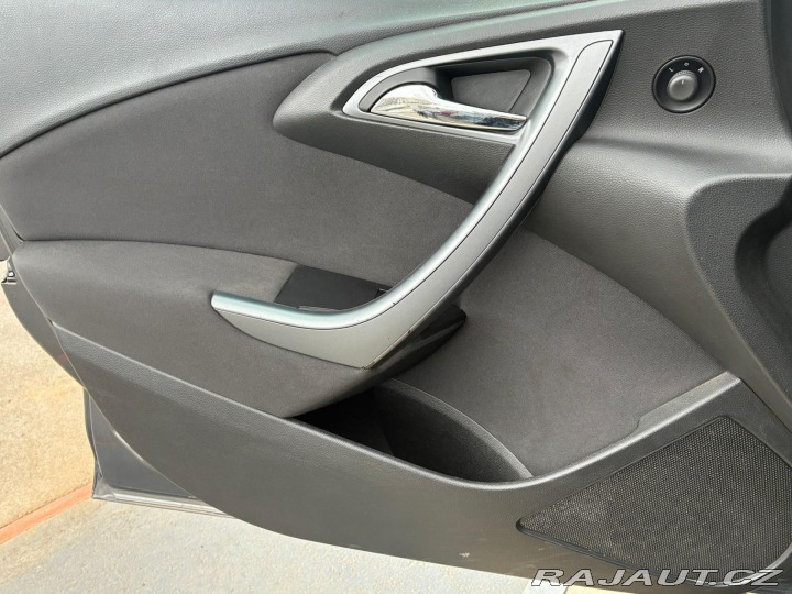 Opel Astra 2.0DCTi, 121KW 2013