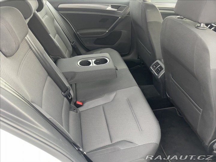 Volkswagen Golf 2,0 TDi 110kw DSG Radar L 2020