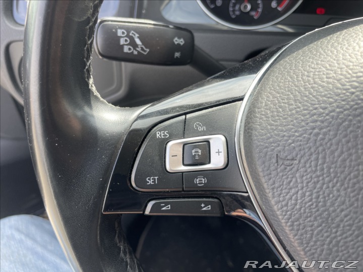 Volkswagen Golf 2,0 TDi 110kw DSG LED Rad 2020