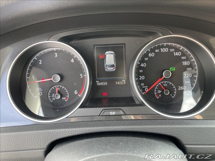 Volkswagen Golf 2,0 TDi 110kw DSG LED Rad 2020