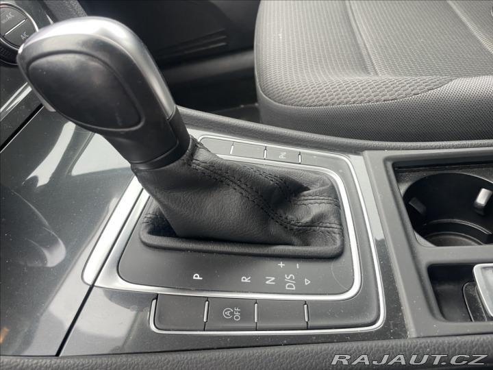 Volkswagen Golf 2,0 TDi 110kw DSG Radar L 2020