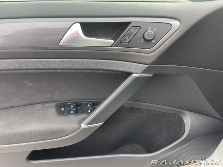 Volkswagen Golf 2,0 TDi 110kw DSG Radar L 2020