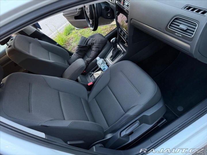 Volkswagen Golf 2,0 TDi 110kw DSG po rozv 2020