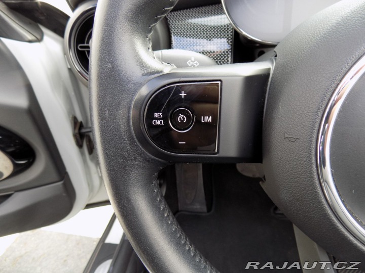 Mini Cooper 1.5i/El.střecha/1.Maj.ČR/ 2021