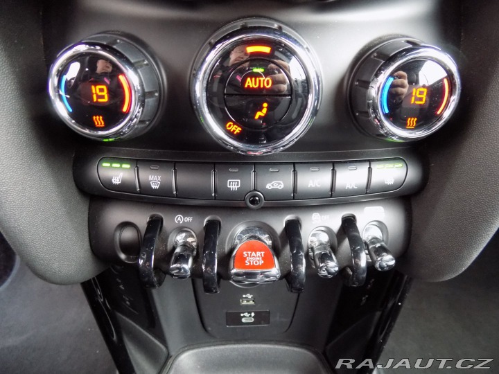 Mini Cooper 1.5i/El.střecha/1.Maj.ČR/ 2021